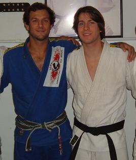 http://soulfight.net/v-web/gallery/albums/album04/RodrigoandTony.jpg