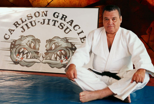 http://soulfight.net/v-web/gallery/albums/album04/homenagem_carlson_g.jpg